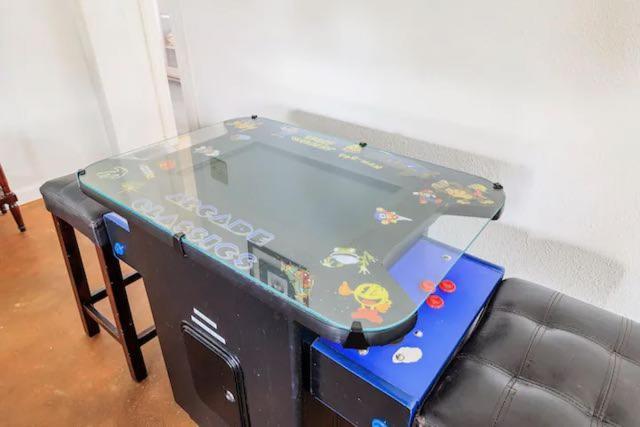 فيلا Raccoon Hideout Hot Tub Bbq Arcade Darts آوكهيرست المظهر الخارجي الصورة